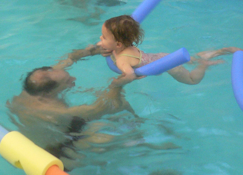 20080305_175930_ambre_piscine_sm