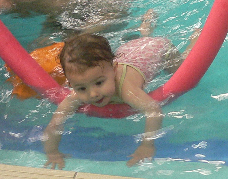20080305_181902_ambre_piscine_sm
