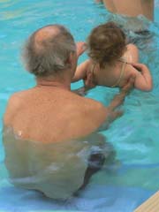 20080305_175504_ambre_piscine_sm