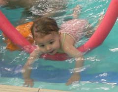 20080305_181902_ambre_piscine_sm